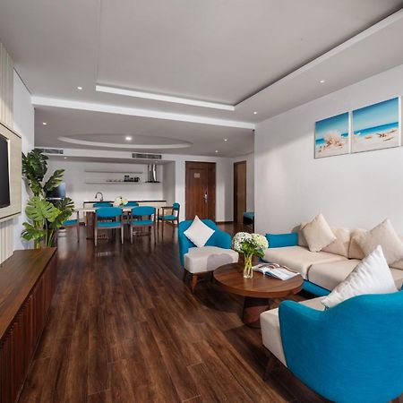 Canvas Danang Beach Hotel Exterior foto